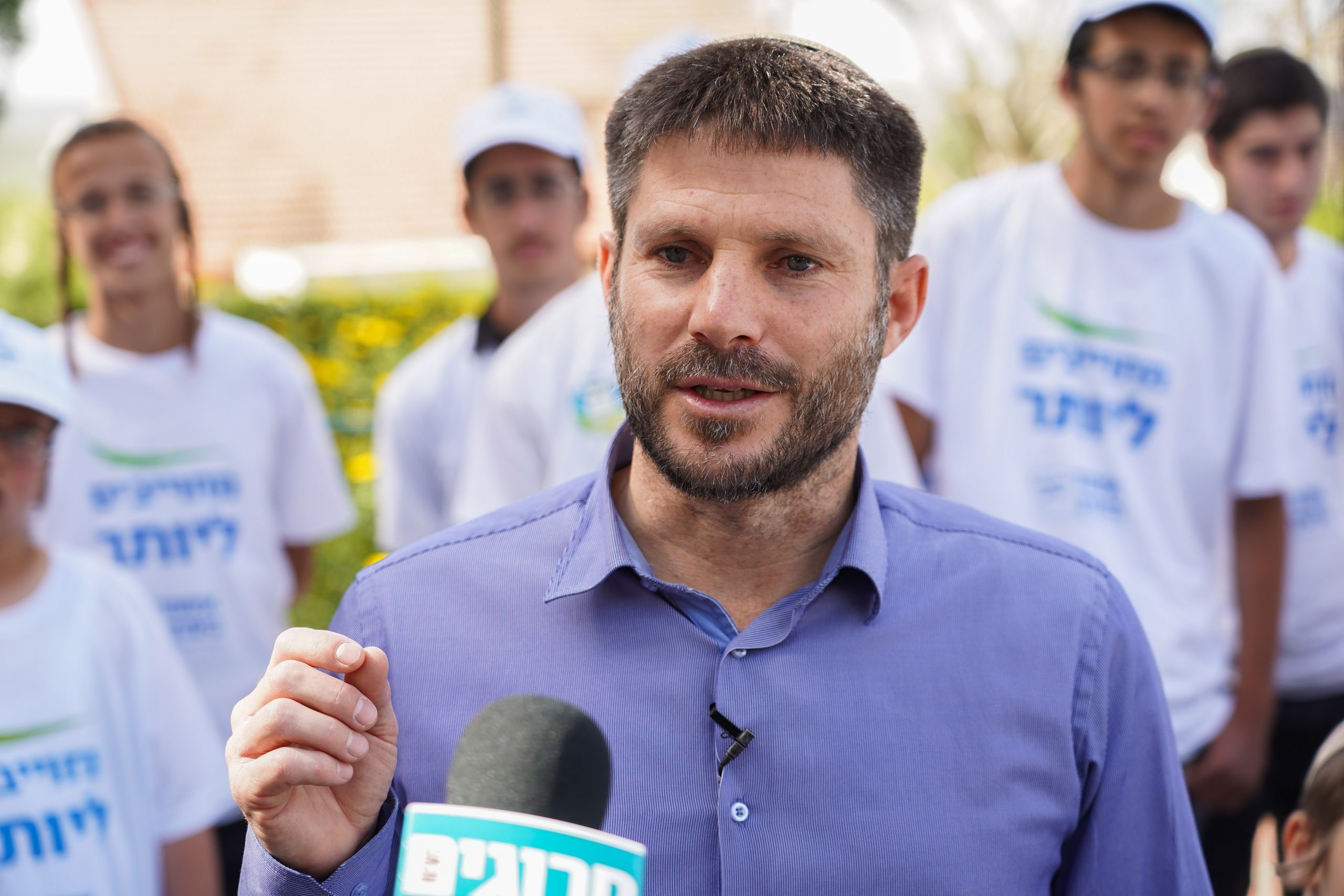 סמוטריץ': "חמור שנשיאת העליון מבקרת בפומבי שר משפטים"