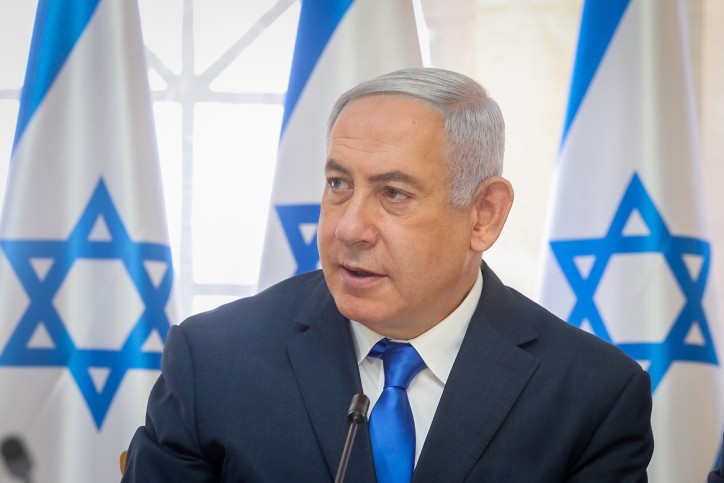 בסביבת נתניהו תוקפים: "סוחטים הודאת שווא מחברה בפירוק"