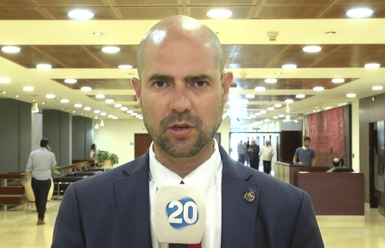 השר אוחנה: "רב-אלוף, תא"ל, או טוראי – לא תהיה סובלנות לחסימות כבישים"