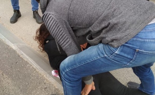 פצוע קל בפיגוע דקירה בארמון הנציב ירושלים