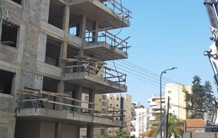 עפולה: פועל בניין נפצע קשה בעקבות נפילה מגובה