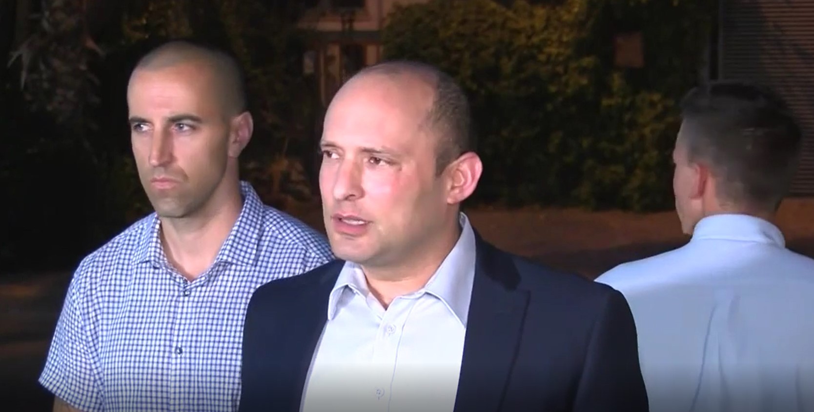 באולפן הפתוח מסכימים: "אין משמעות אם ימינה בפנים או בחוץ"