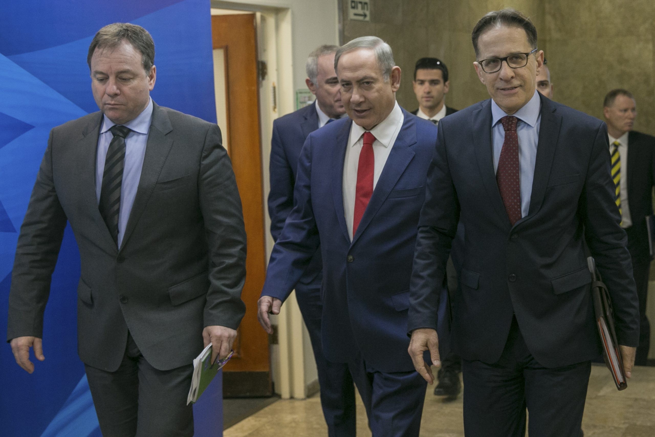 אלה הם האזורים המוגבלים לפי החלטת הממשלה