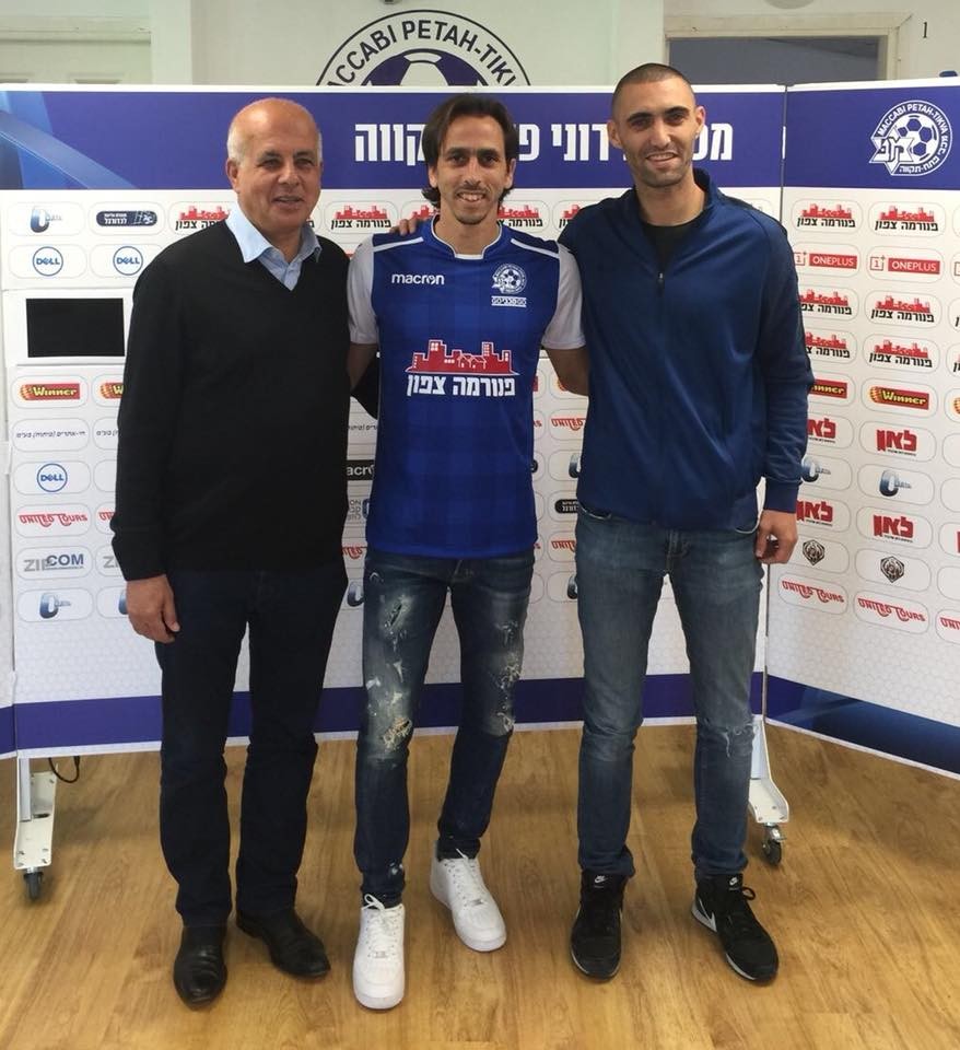 בניון חתם במכבי פ"ת לשנה וחצי
