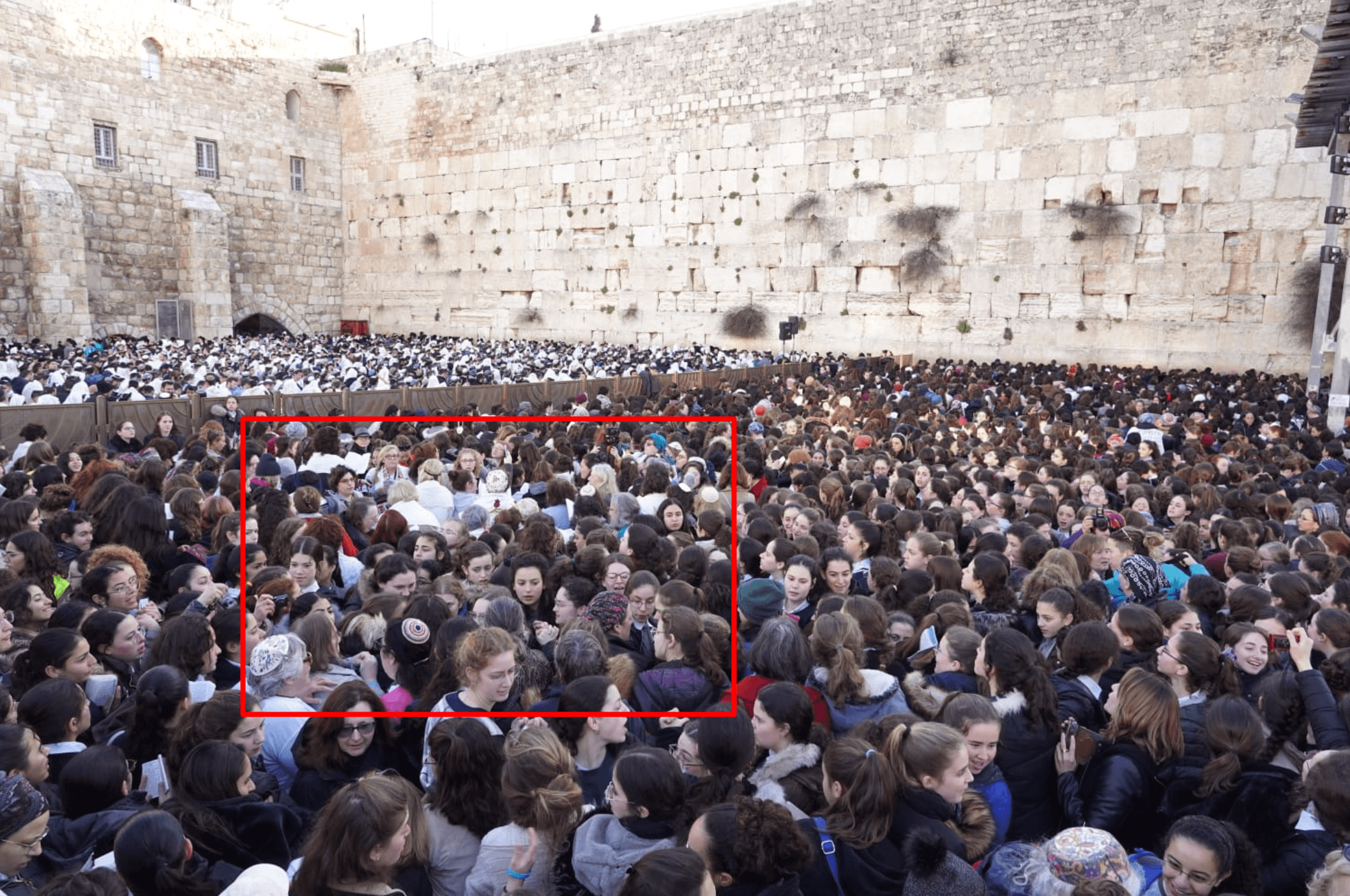 10,000 איש הגיעו לתפילת ראש חודש בכותל המערבי