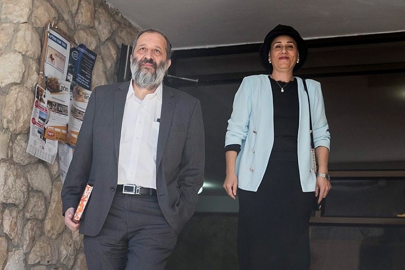 בפעם החמישית: דרעי הגיע לחקירה במשטרה