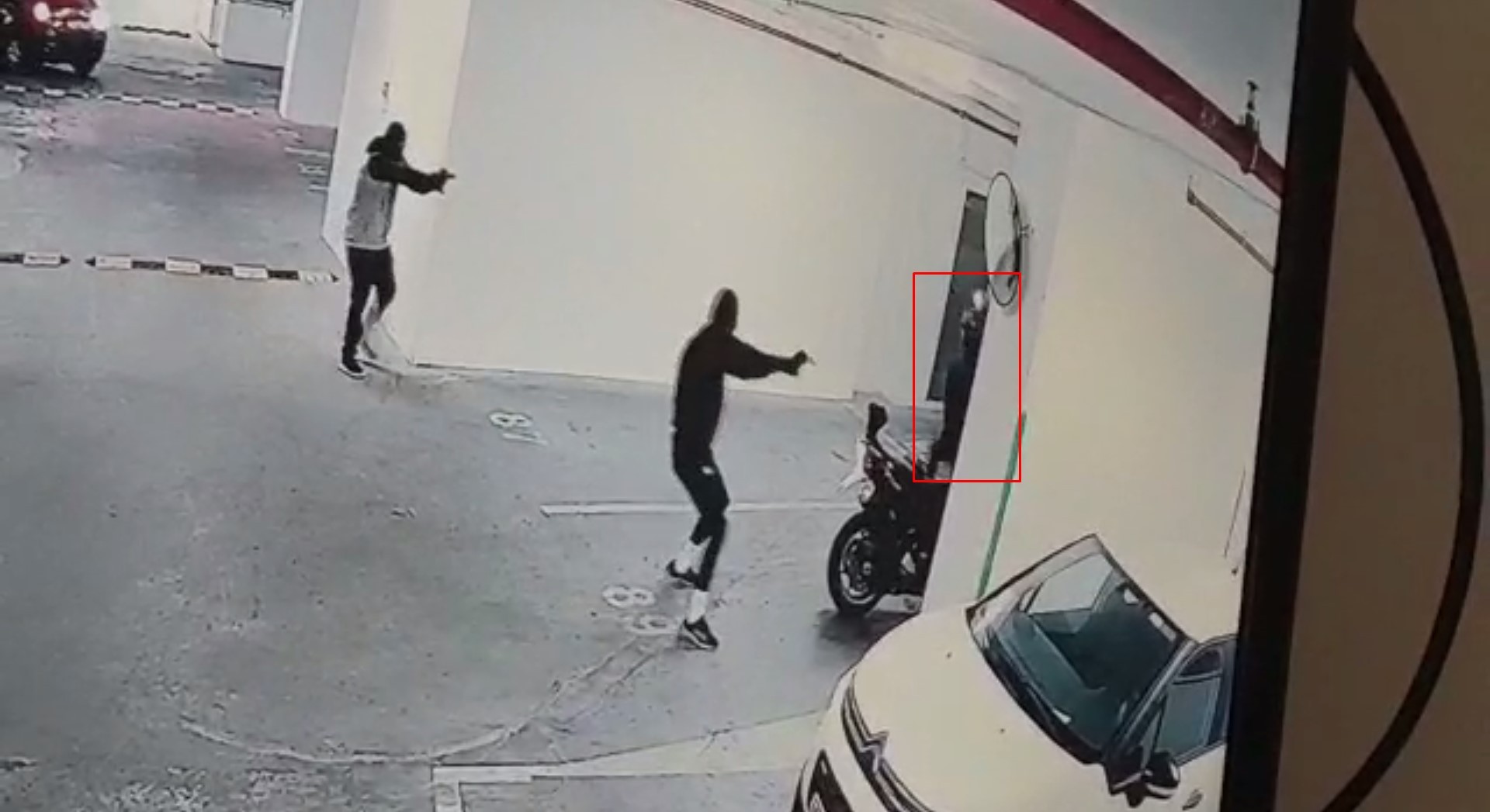 תיעוד חיסול בר"ג ממצלמות האבטחה