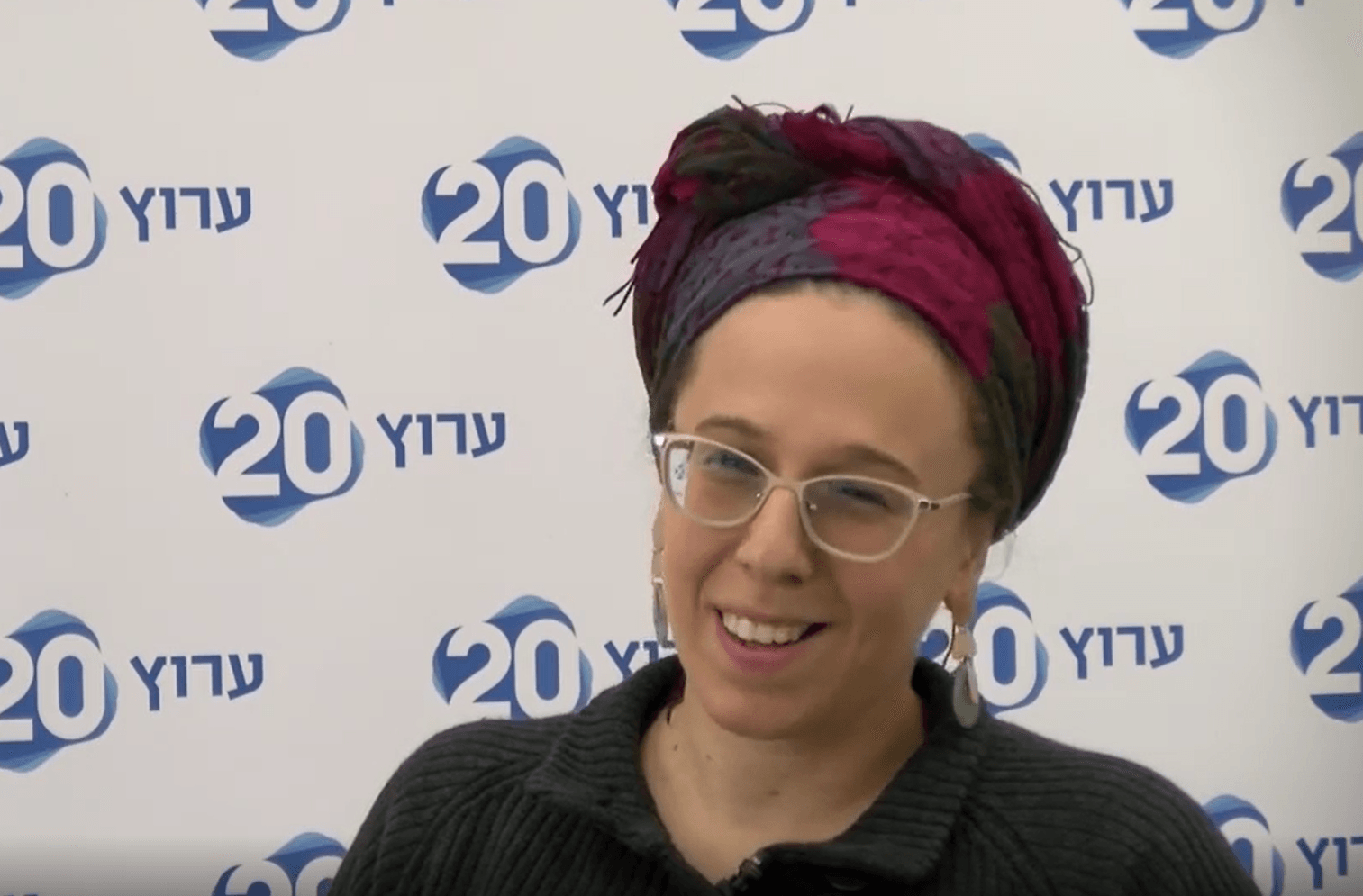 מרתק: הרבנית יעל טבאדי בשיחה פתוחה על טהרת המשפחה. ותודה לאלכס קושניר
