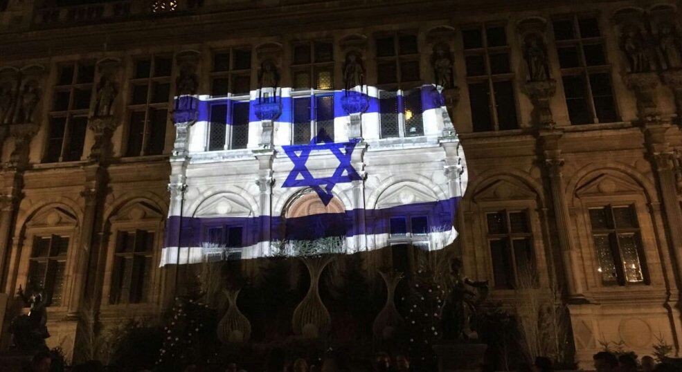 "שבט אחים ואחיות" - צפו 'בשירת מרפסות' אדירה בפתח תקווה