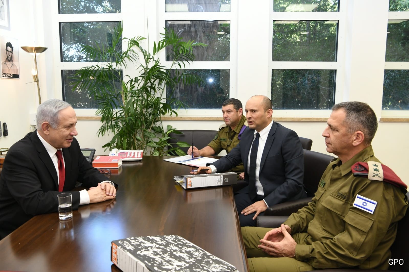 המסר של שר הביטחון לארגוני הטרור