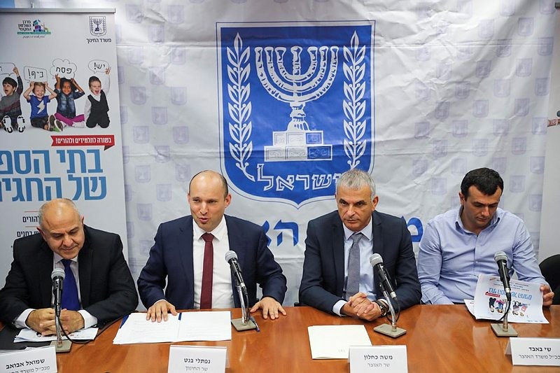 גפני מרגיע: "מעריך שלא הולכים לבחירות"