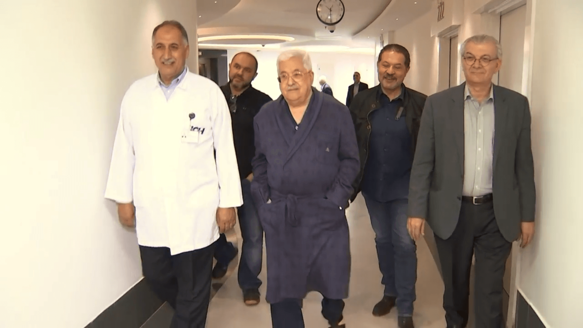 תמונת ה"הרגעה": אבו מאזן מתאושש בבית החולים. צילום: Ruptly