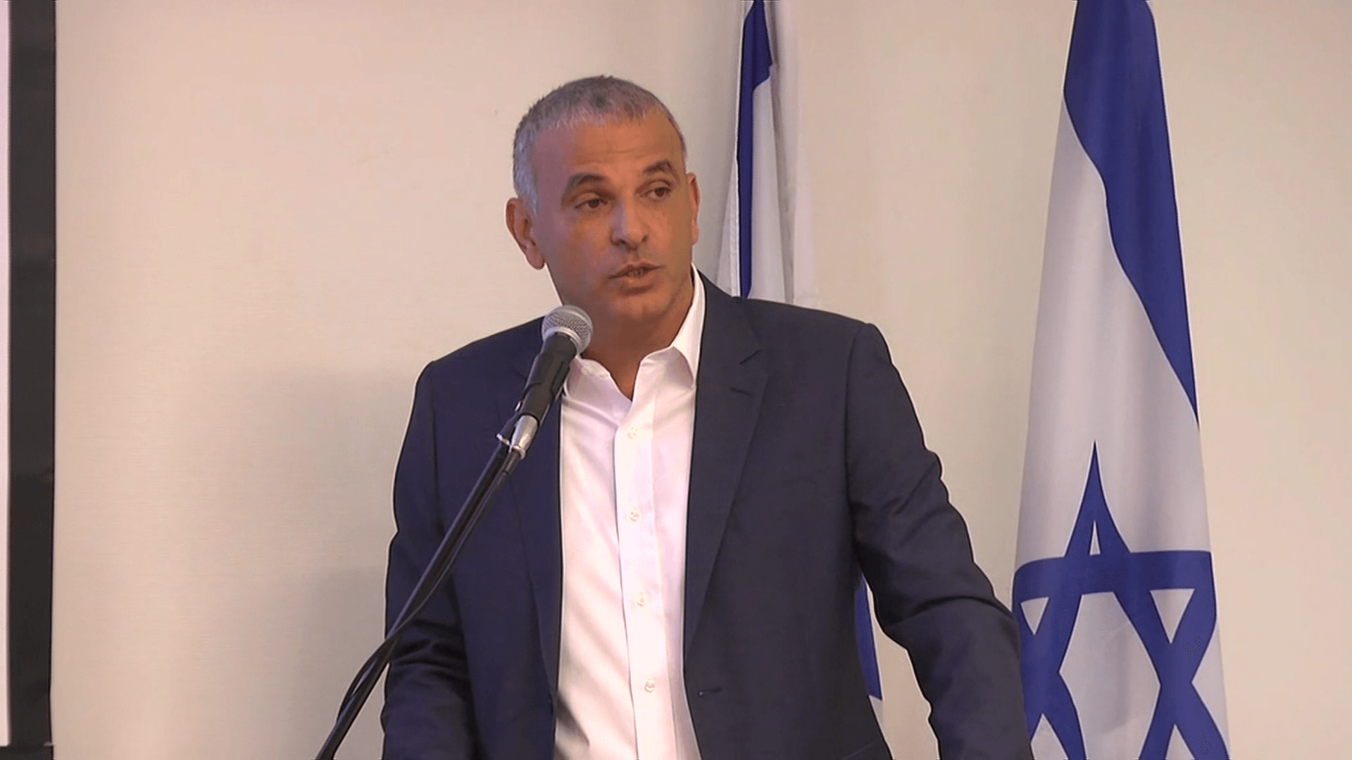 בעקבות ההתרסקות בסקרים: כחלון ישנה את עמדתו לגבי בג"ץ