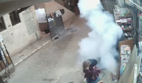 ברבריות המשטרה עלולה להוציא את מצב החירום מכלל שליטה | דעה