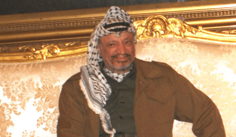 דו"ח ה-CIA: ערפאת וחומייני היו בקשר קרוב