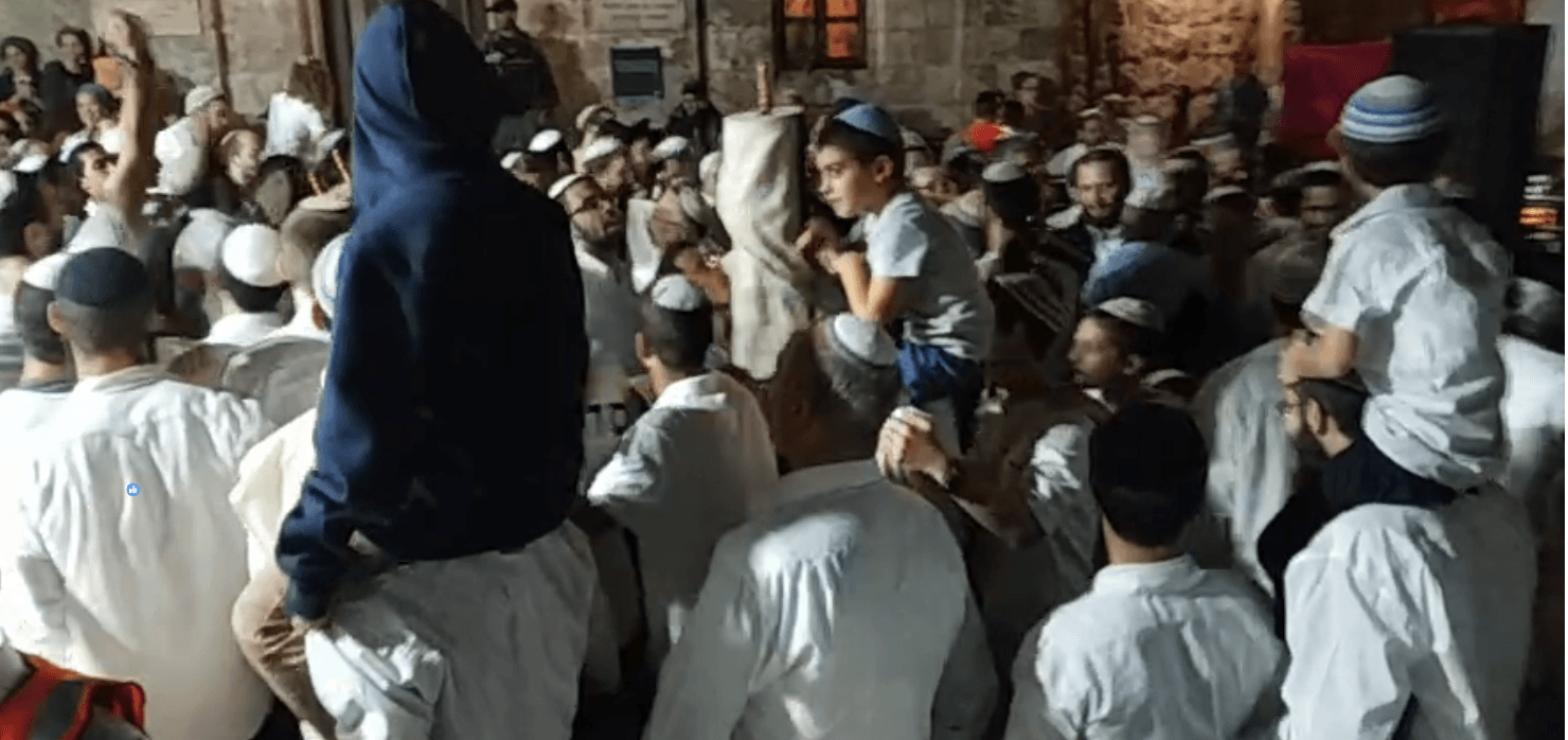 שידור חי: הקפות שניות בעיר העתיקה בירושלים