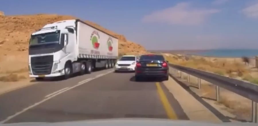 בזכות סרטון ברשת: המשטרה איתרה נהגת שסיכנה חיים