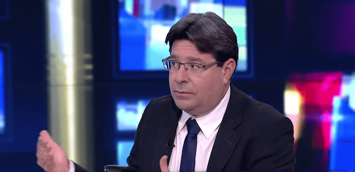 ח"כ אופיר אקוניס: ממה כחול לבן מפחדים?