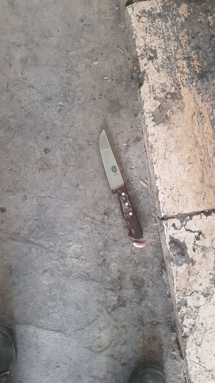 המשטרה עצרה באשדוד אישה שרדפה אחרי גבר עם סכין