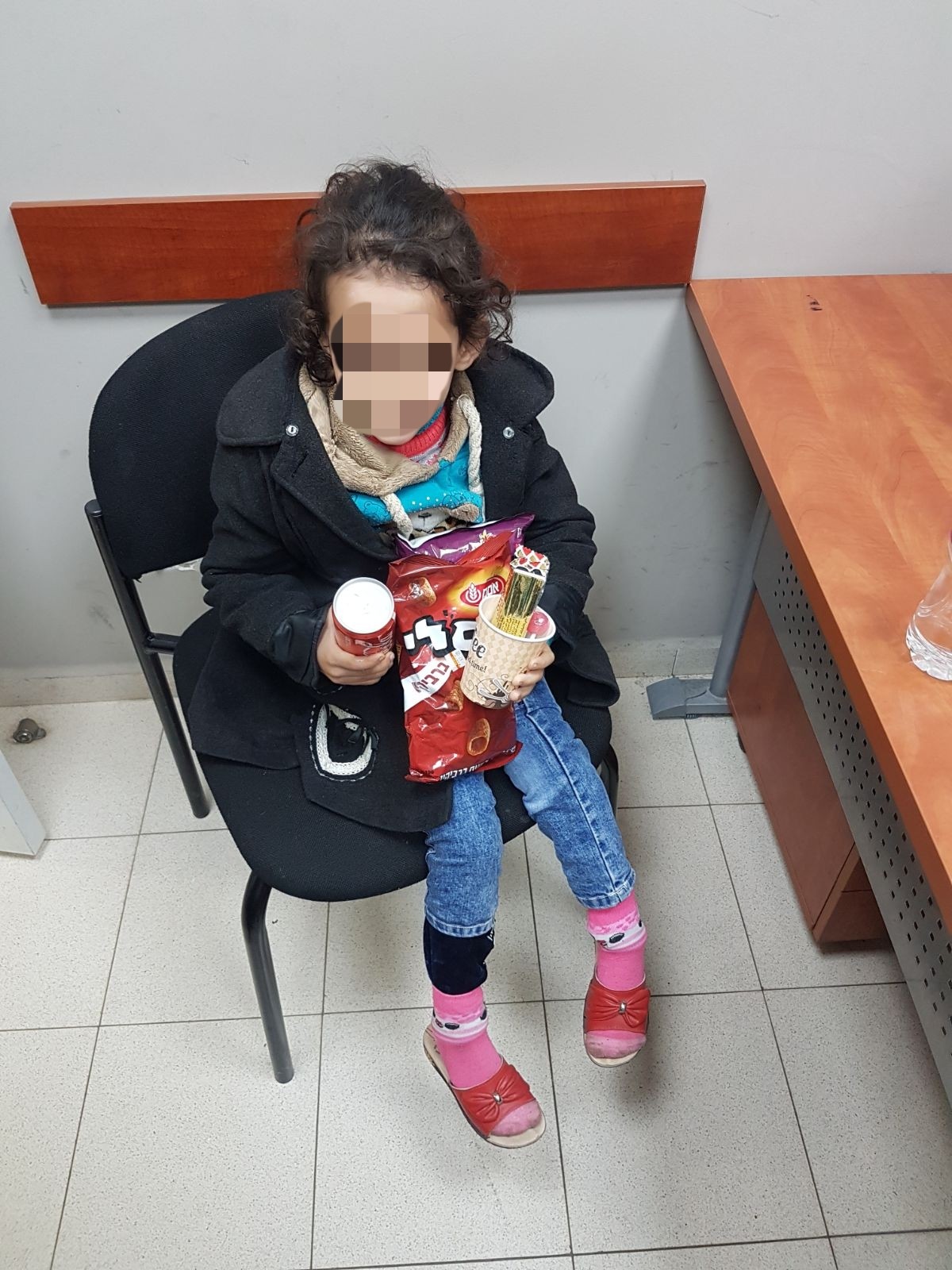 בת 7 מעזה שננטשה על ידי אביה. צילום: דוברות המשטרה
