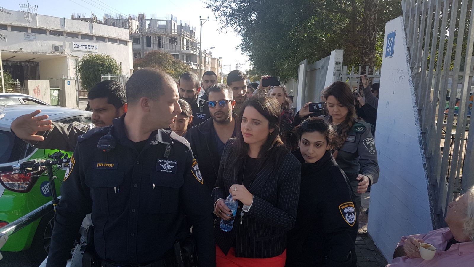 "מומחית לרצח": פעילים למען המסתננים תקפו את שקד