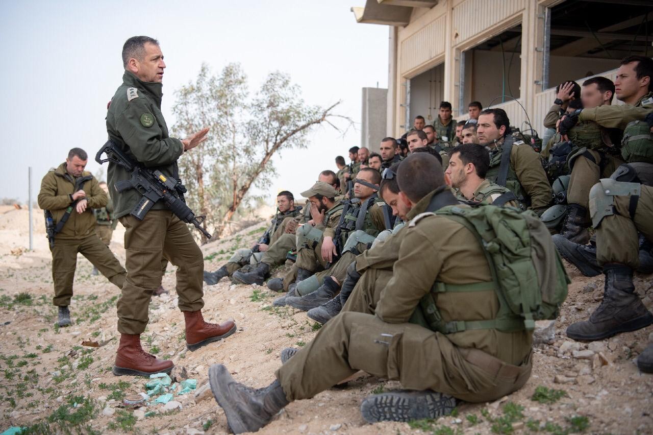 הרמטכ"ל אביב כוכבי בתדרוך בדרום. צילום: דובר צה"ל