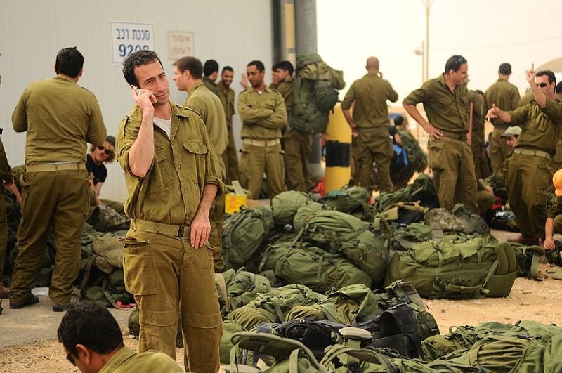 "חשוב לדבר מתוך התופת": מיכל אנסקי כותבת על השיתוק בפנים