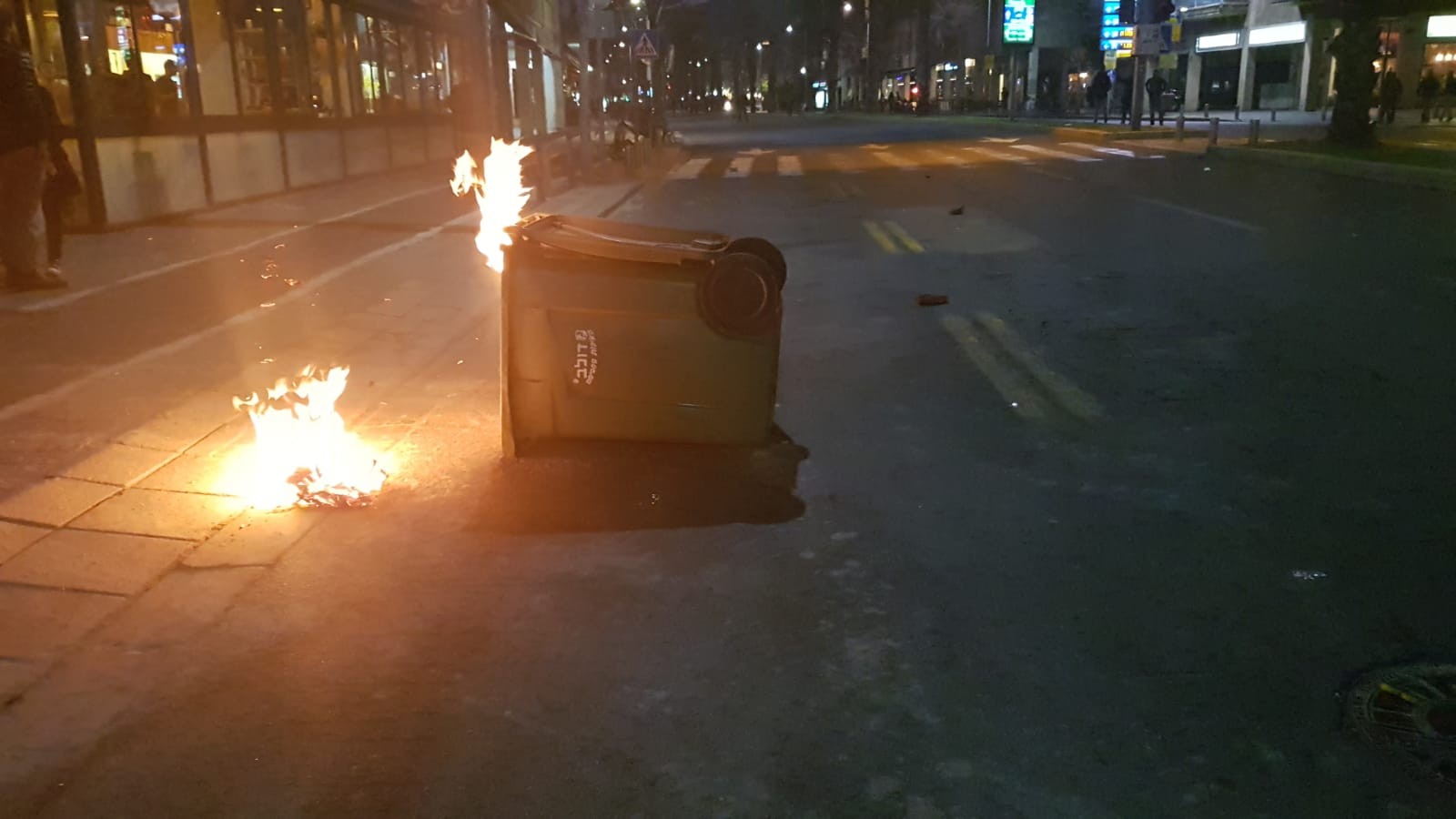 מחאת יוצאי אתיופיה: שישה שוטרים נפצעו ועשרה מפגינים נעצרו