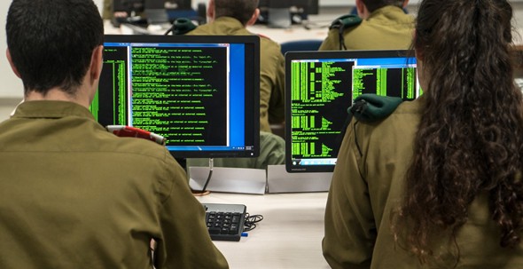8200 נגד בריחת המוחות מהיחידה