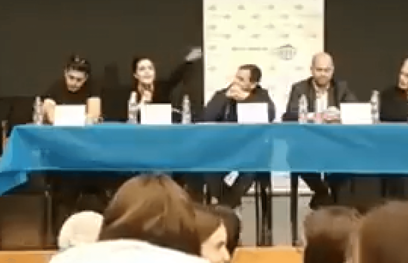 אמילי מואטי לשמיניסט: השאלה שלך מטומטמת