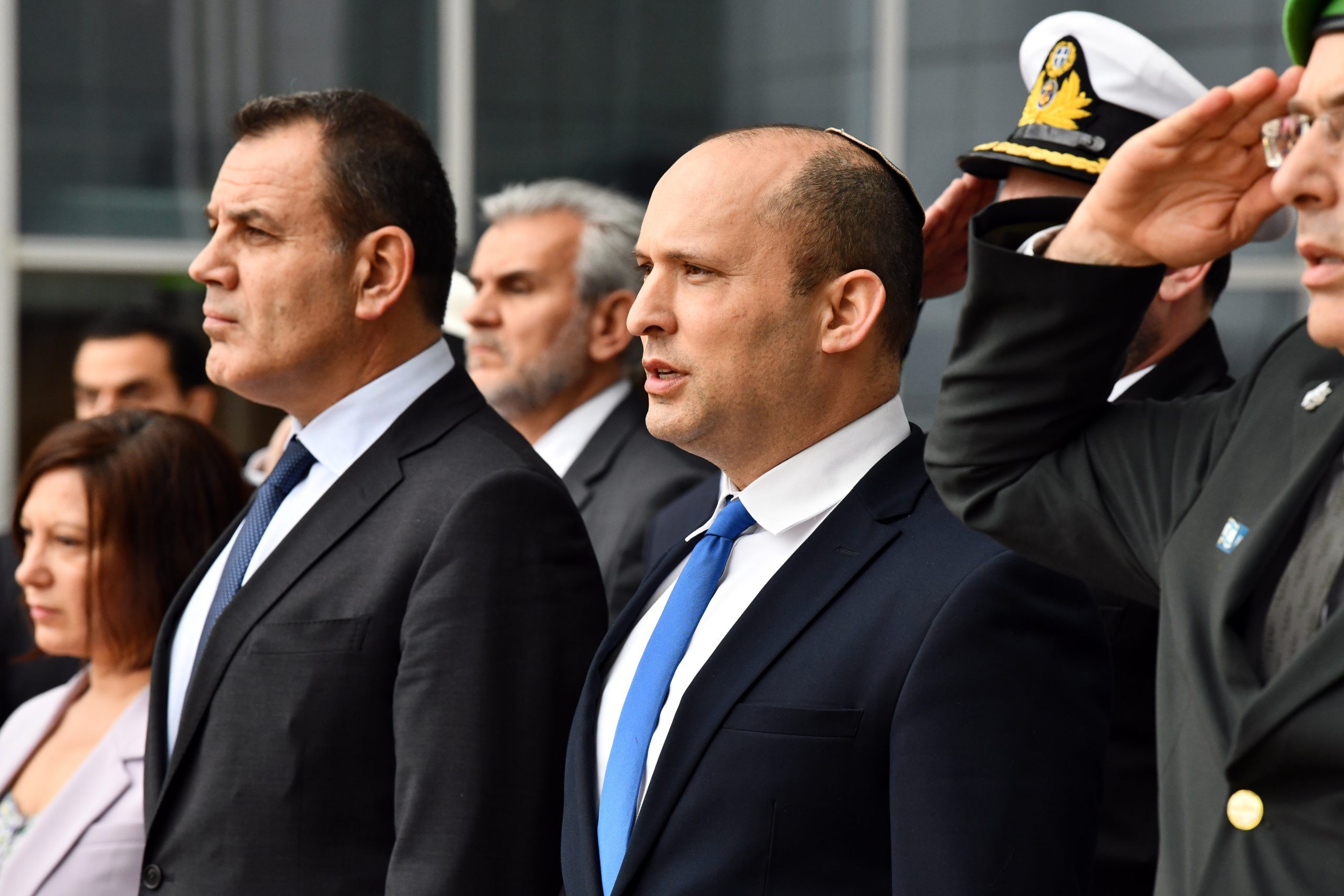 שר הביטחון בנט נפגש עם שר ההגנה של יוון: הצהירו על מחויבות לנקוט בצעדים נדרשים לביטחון מירבי