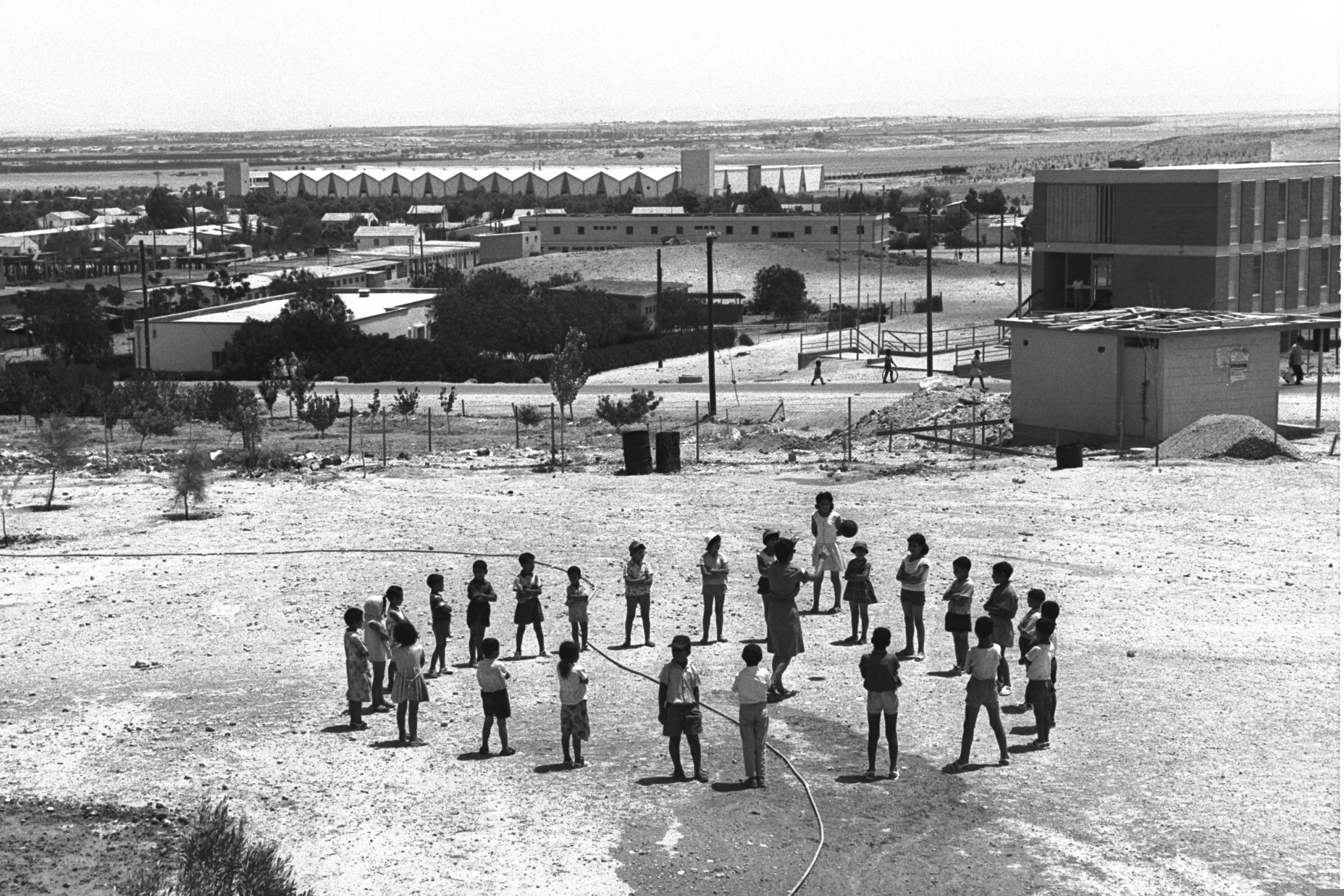 "חובתנו לעולים": הממשלה תפתח את מסמכי הסוכנות היהודית מראשית המדינה