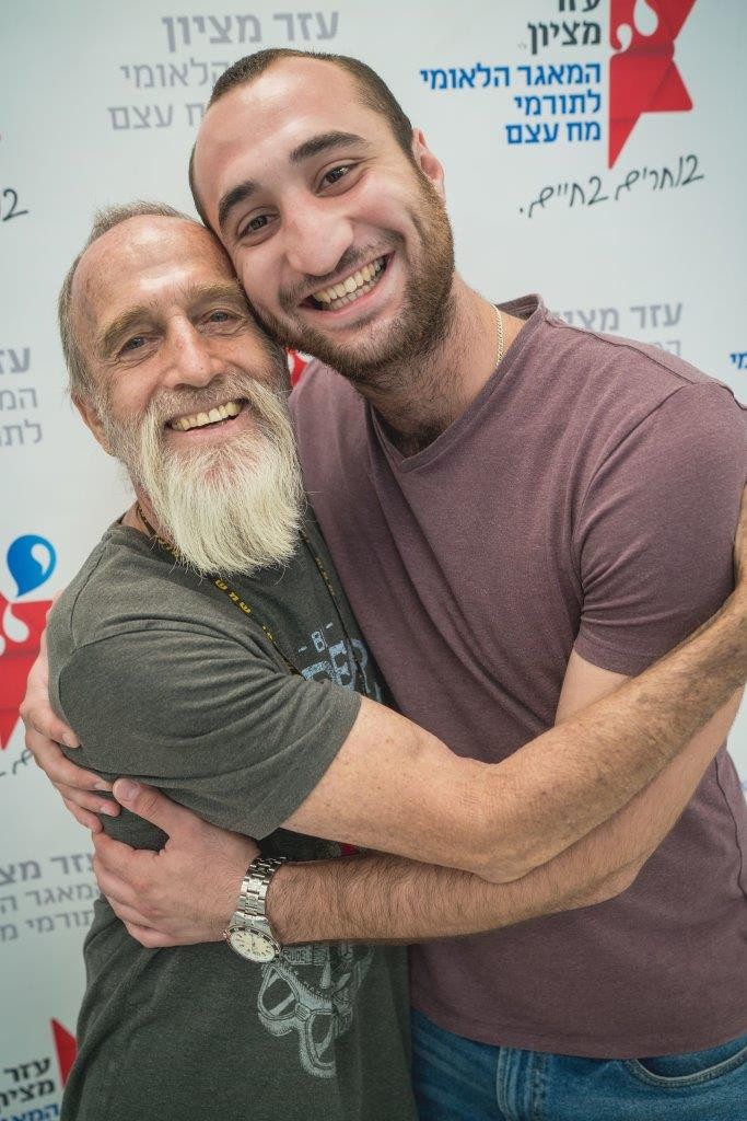 החייל הבודד שהציל חיים ומצא משפחה