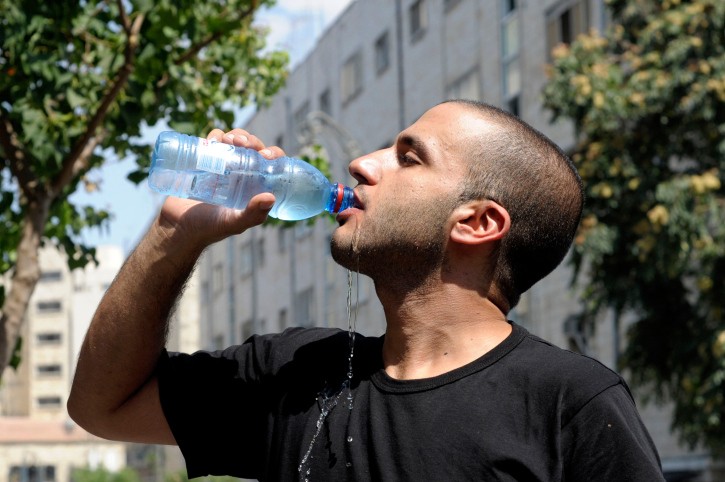 תחזית מזג אוויר: גל חום ממשיך להכות ברחבי הארץ