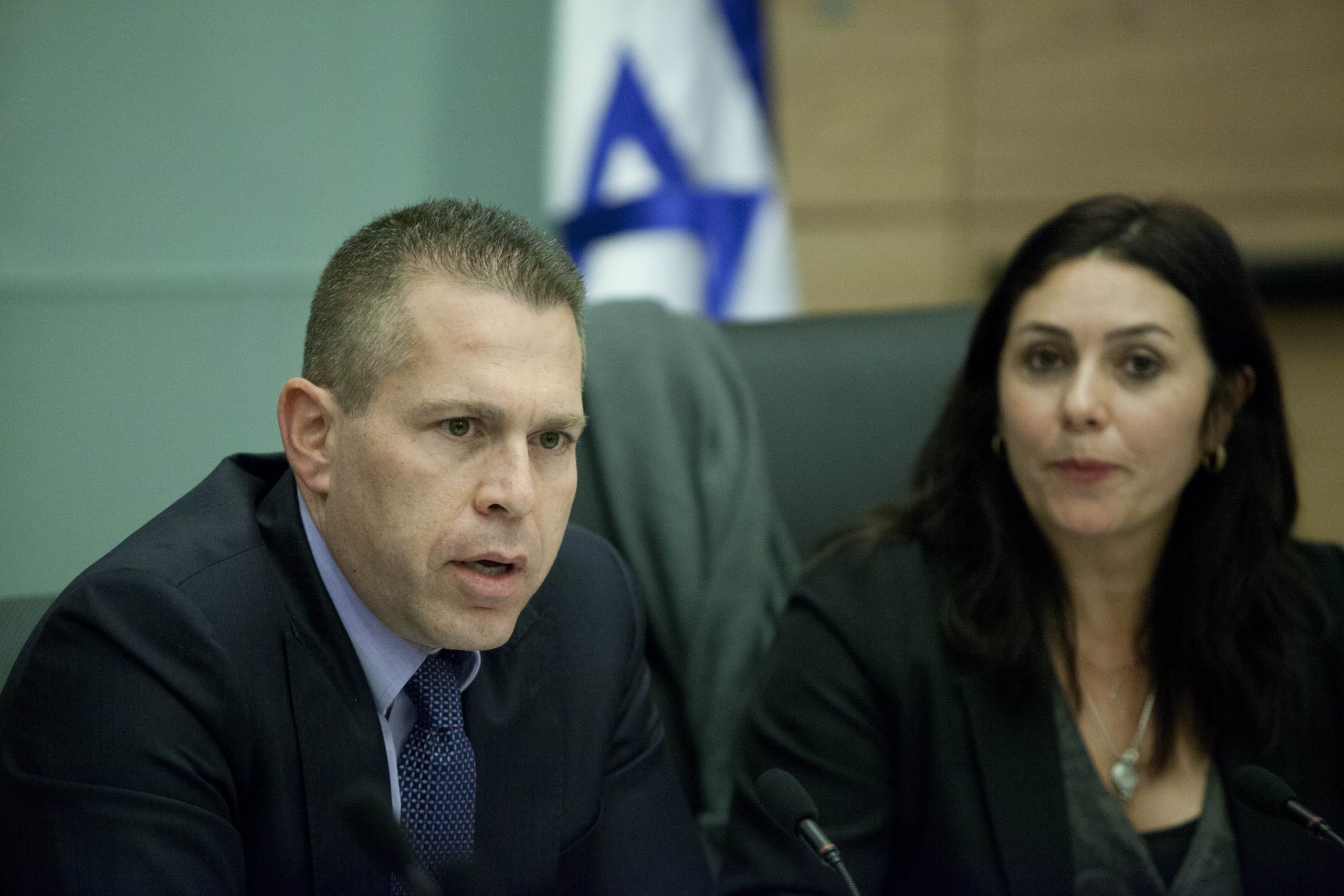 השרים ארדן ורגב מצטרפים לביקורת: "על הפרקליטות לספק תשובות"