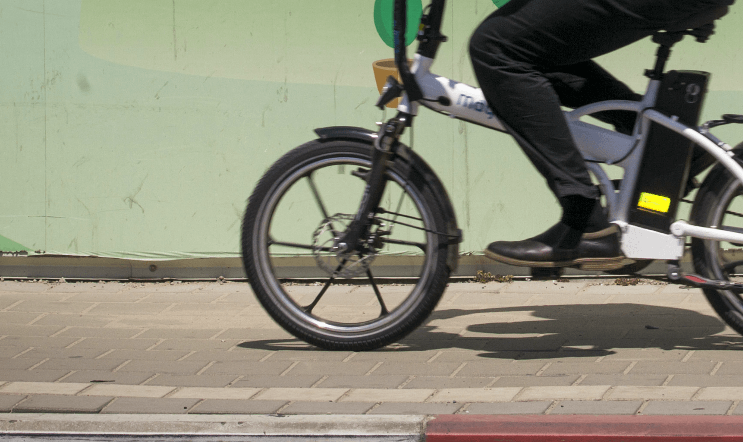 תוך כדי: בן 22 רכב על אופניים וביצע מעשים מגונים בנשים
