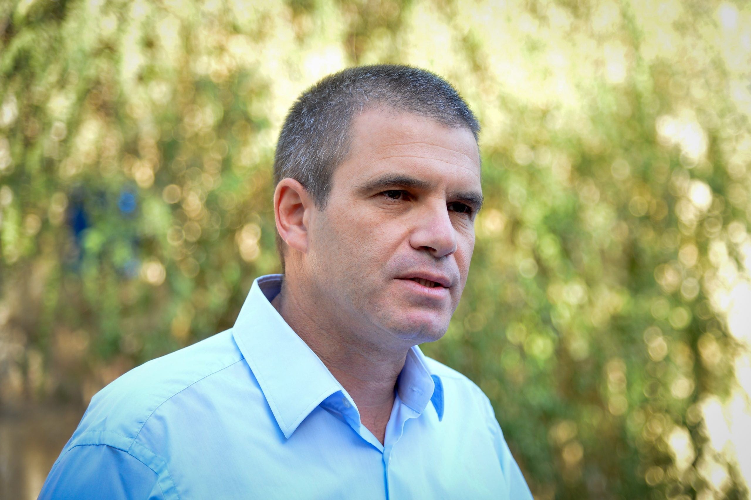 איך ניסו לתפור תיק לגל הירש?