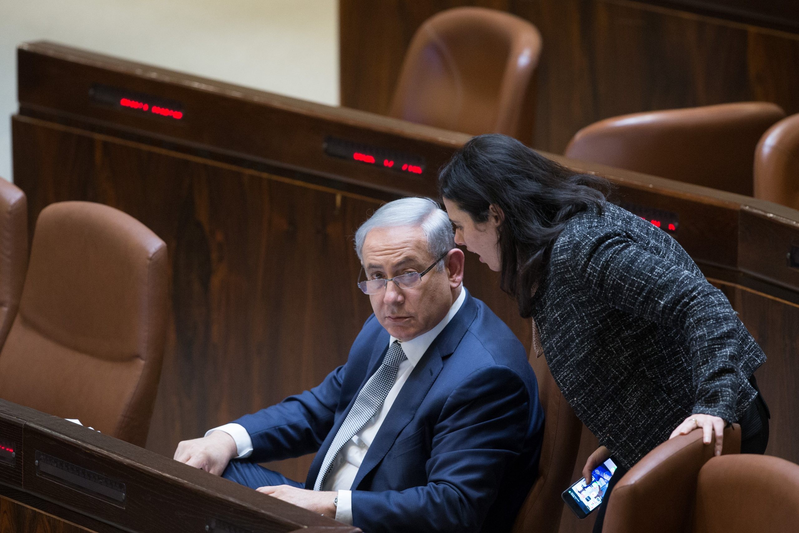 איילת שקד ובנימין נתניהו.
צילום: יונתן זינדל פלאש 90