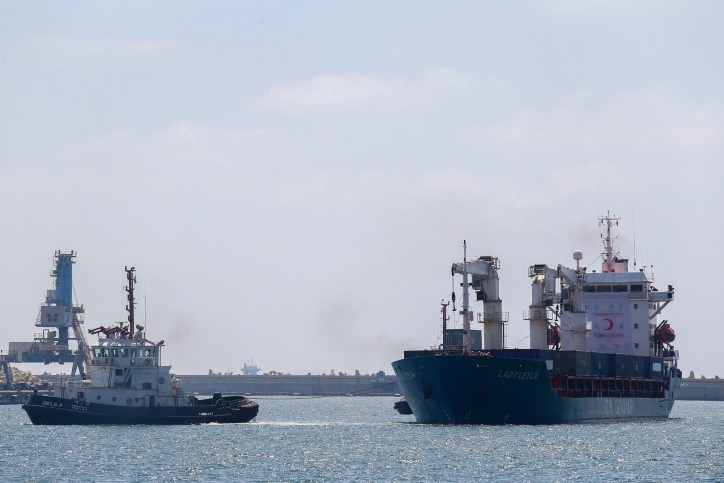 בפעם השנייה החודש: חיל הים האמריקני ירה לעבר סירות אירניות