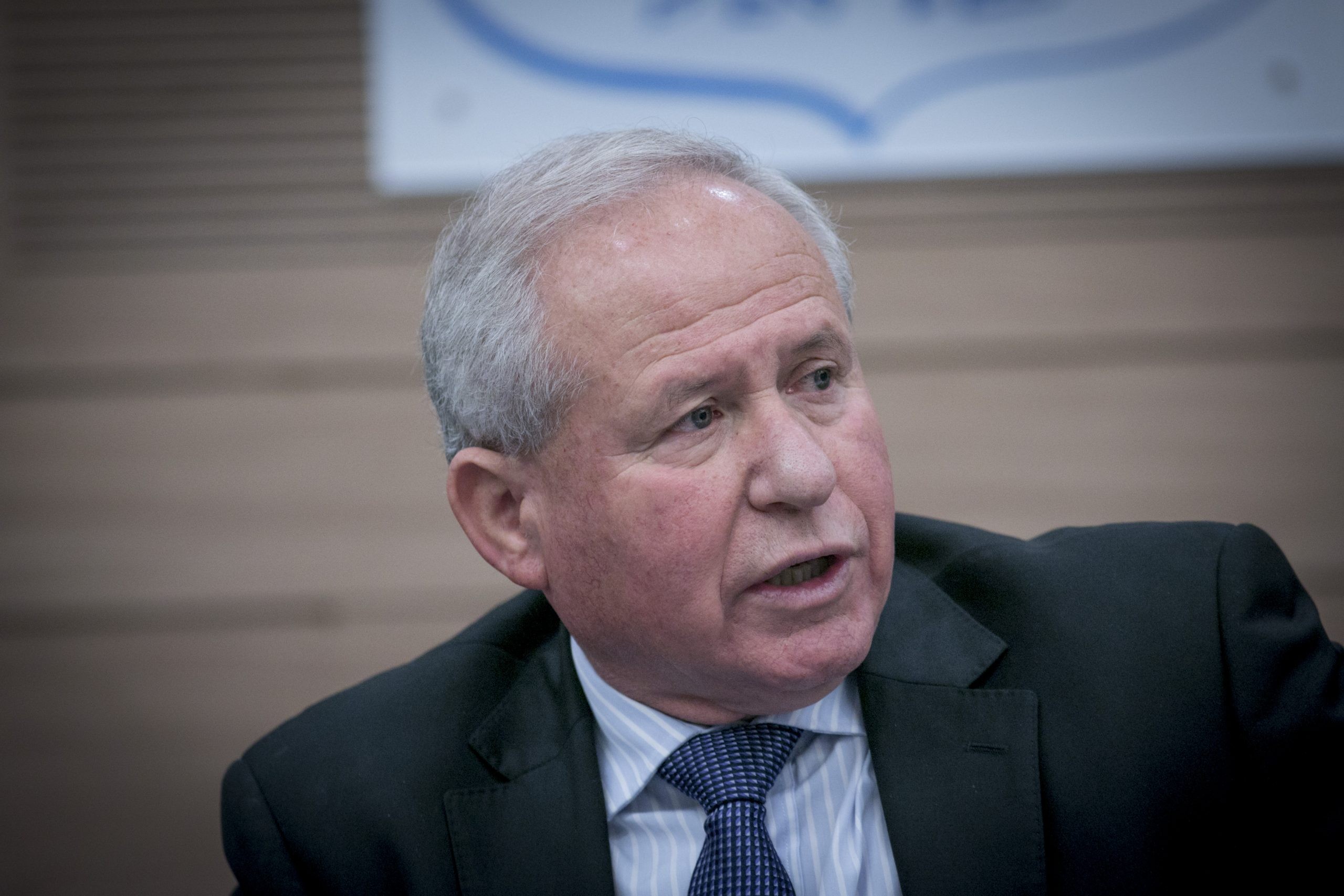דיכטר נגד מובילי החקיקה "הקיצוניים": "בריונים, מסכנים את המדינה"