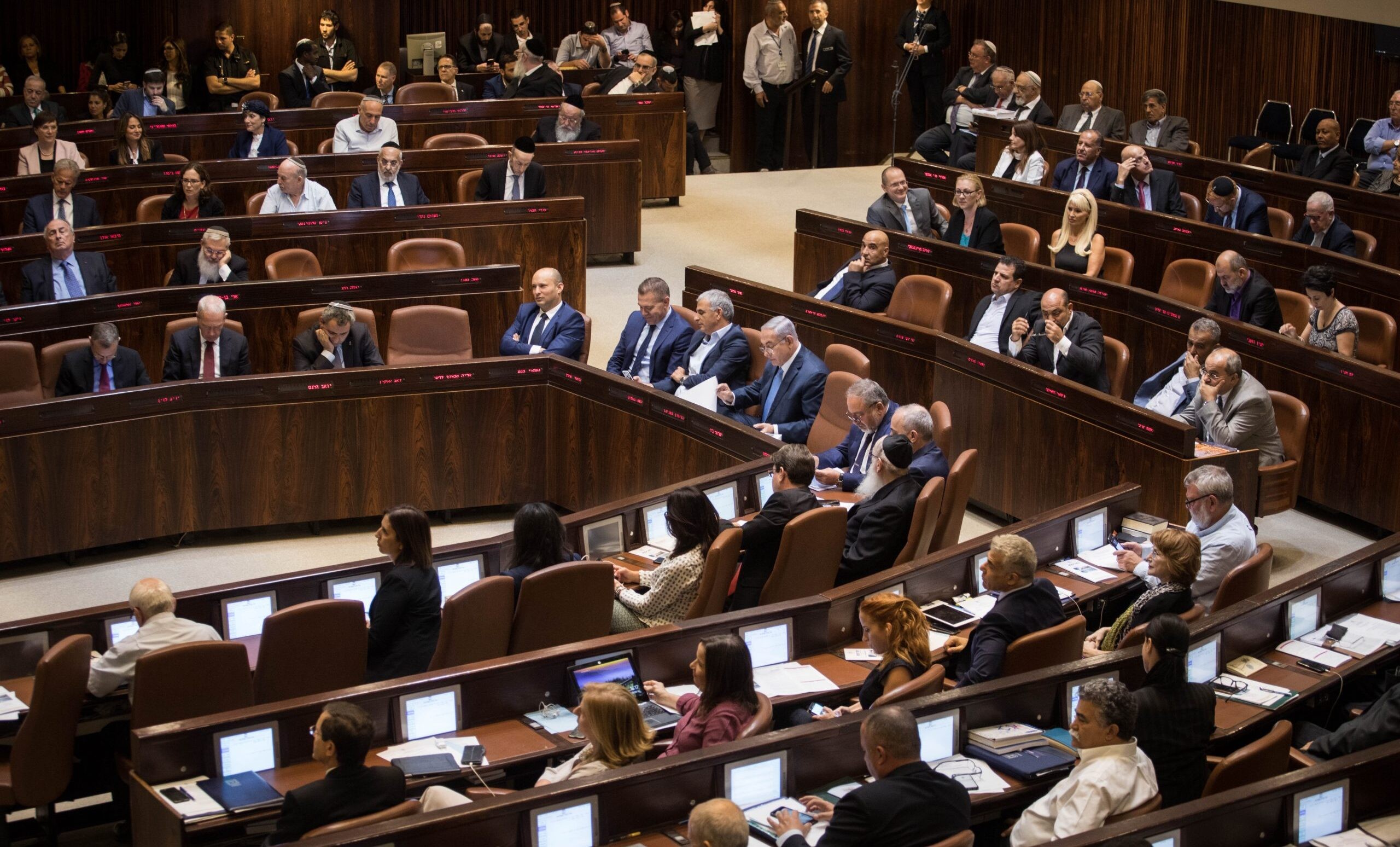 "שפל מוסרי": באופוזיציה מסרבים להתקזז עם גליק