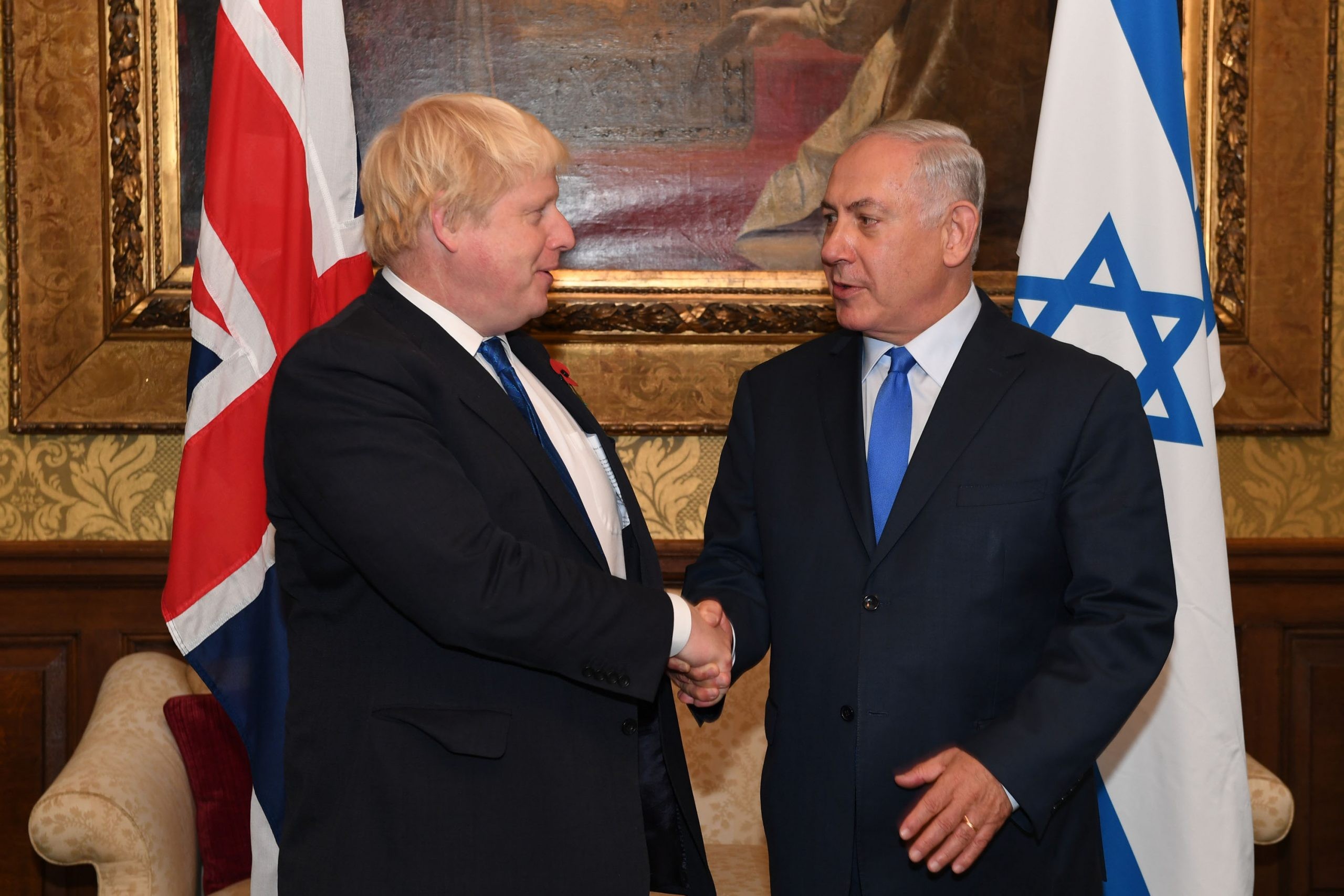 ראש ממשלת בריטניה בוריס ג'ונסון הועבר לטיפול נמרץ