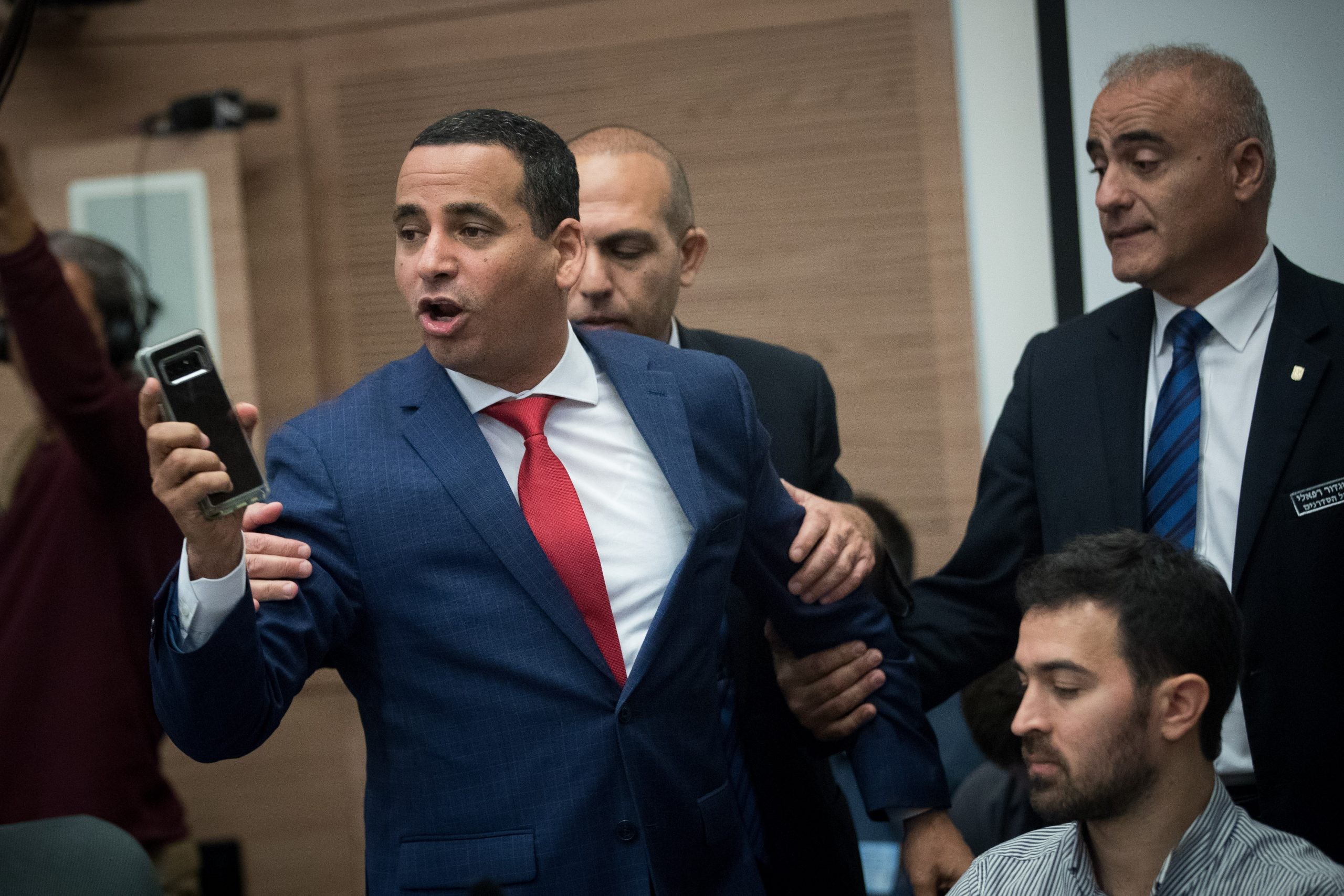 ח"כ חסון על סערת גליק: "האחריות של הקואליציה"