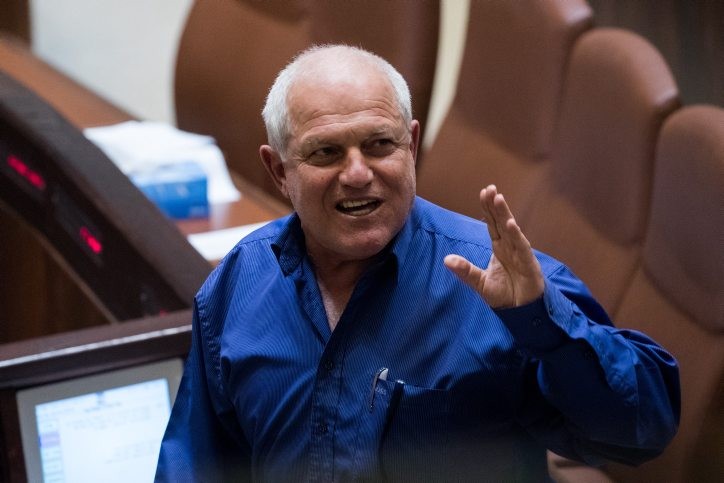 המשטרה: להעמיד את כ"ץ לדין בחשד למרמה וסחיטה באיומים