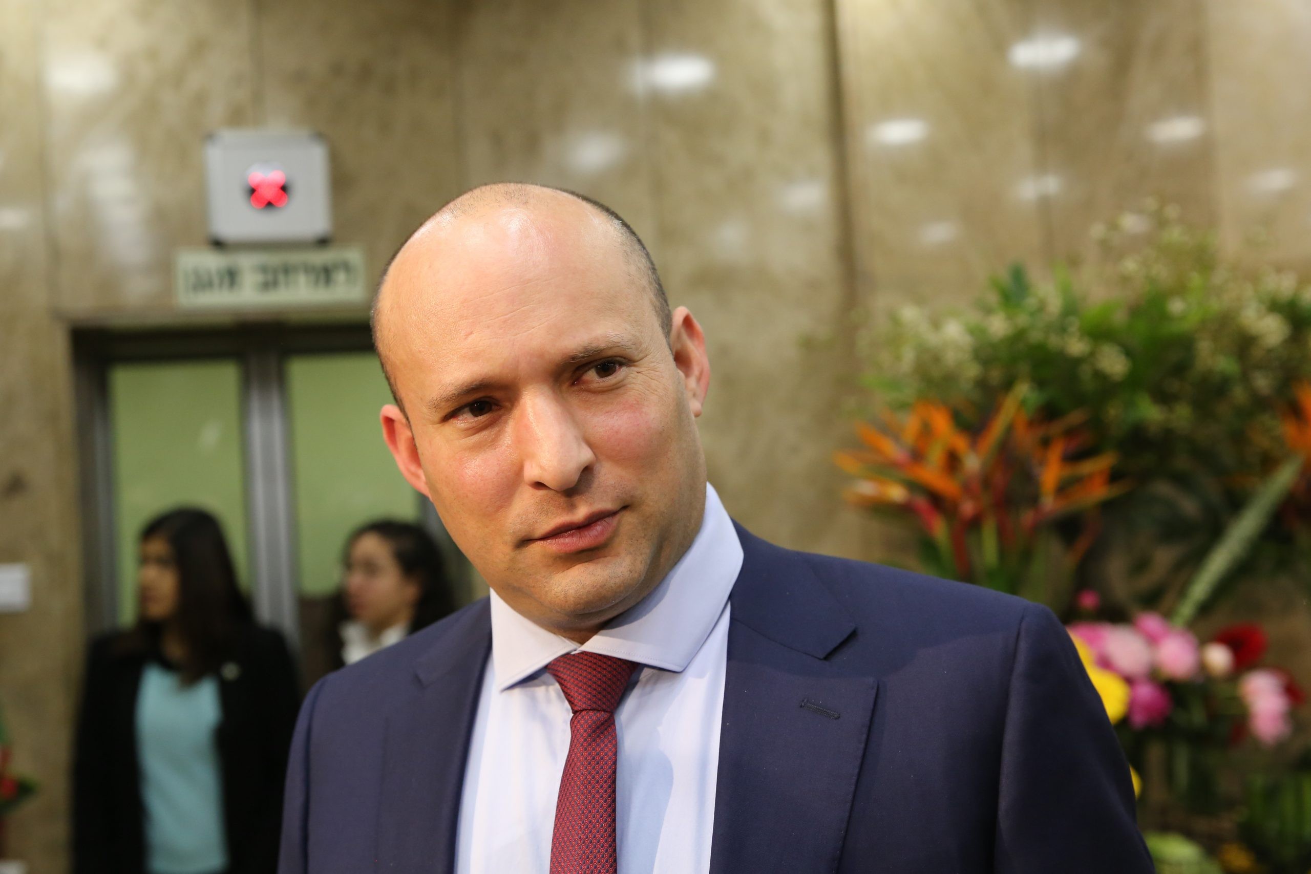 בנט מבהיר: "לימין אין מונופול על אהבת המדינה"