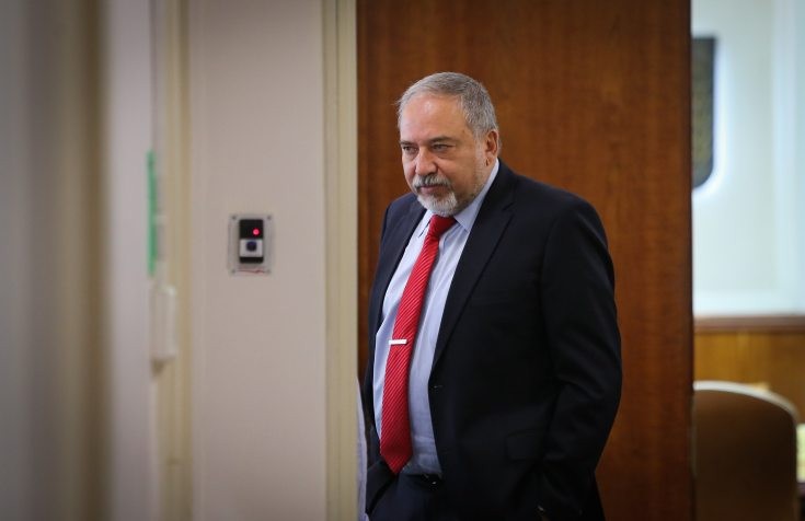 ליברמן נגד ההנהגה החרדית: "מחפשים כוח, כסף וכבוד"