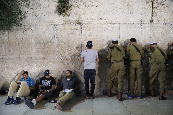 איך מתכוננים לצום - והאם יש כאלו שפטורים מהצום דווקא השנה?