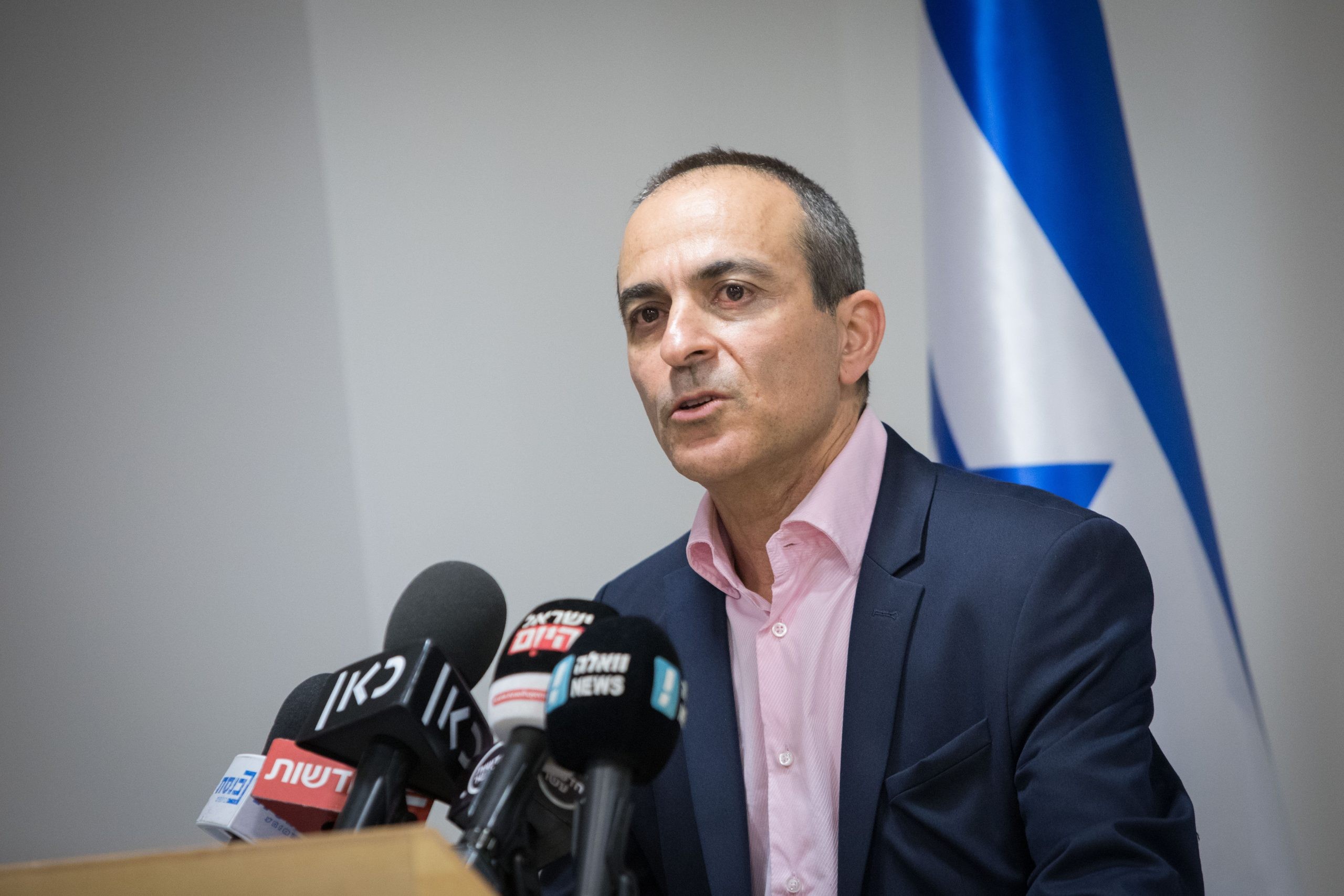 ממונה הקורונה הלאומי: "אין היגיון ללמוד בערים אדומות, אדם אחר היה הולך"