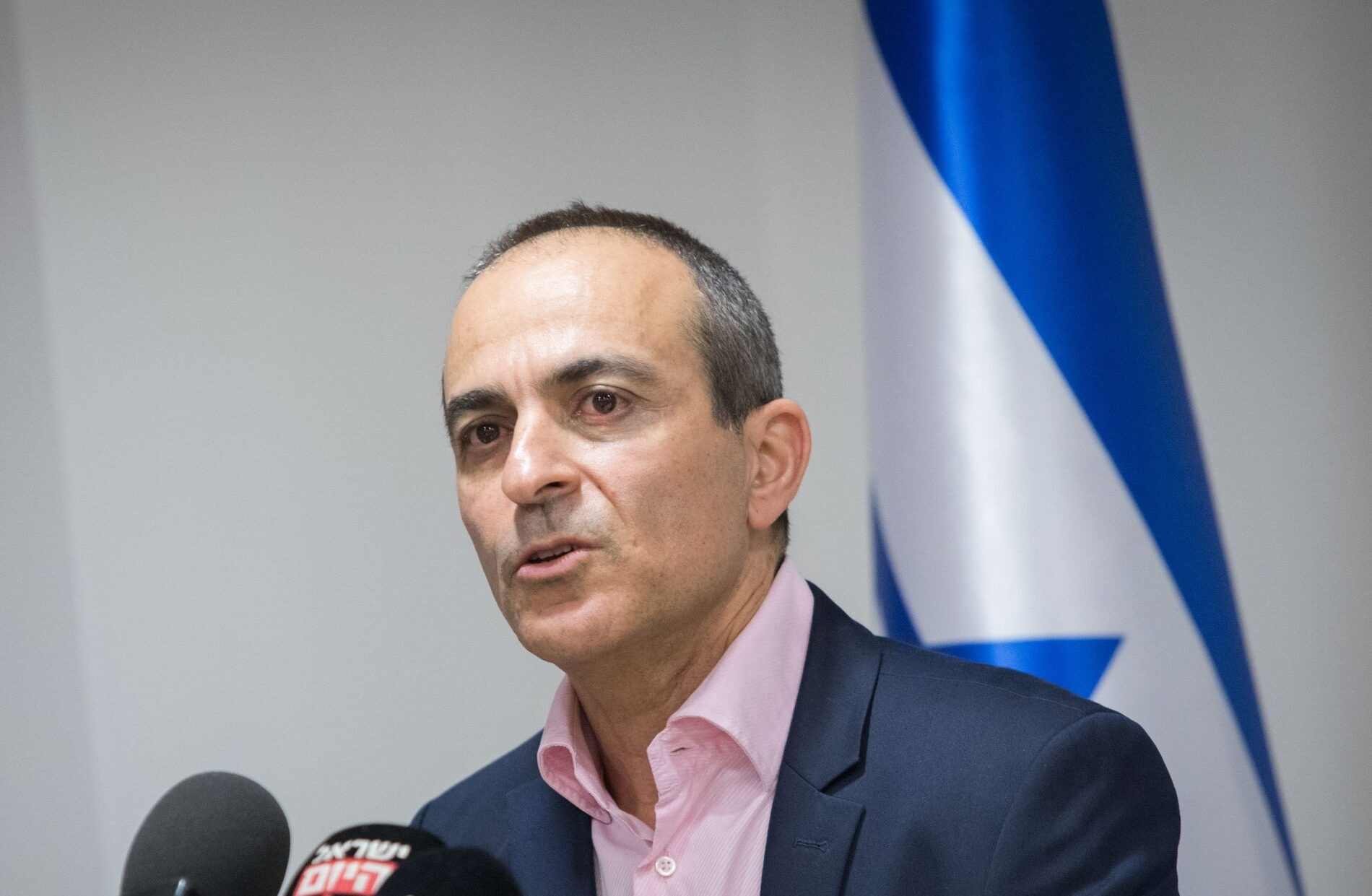 שר הבריאות ליצמן מינה את מנכ”ל איכילוב לנהל את תחום הטיפול בבתי האבות