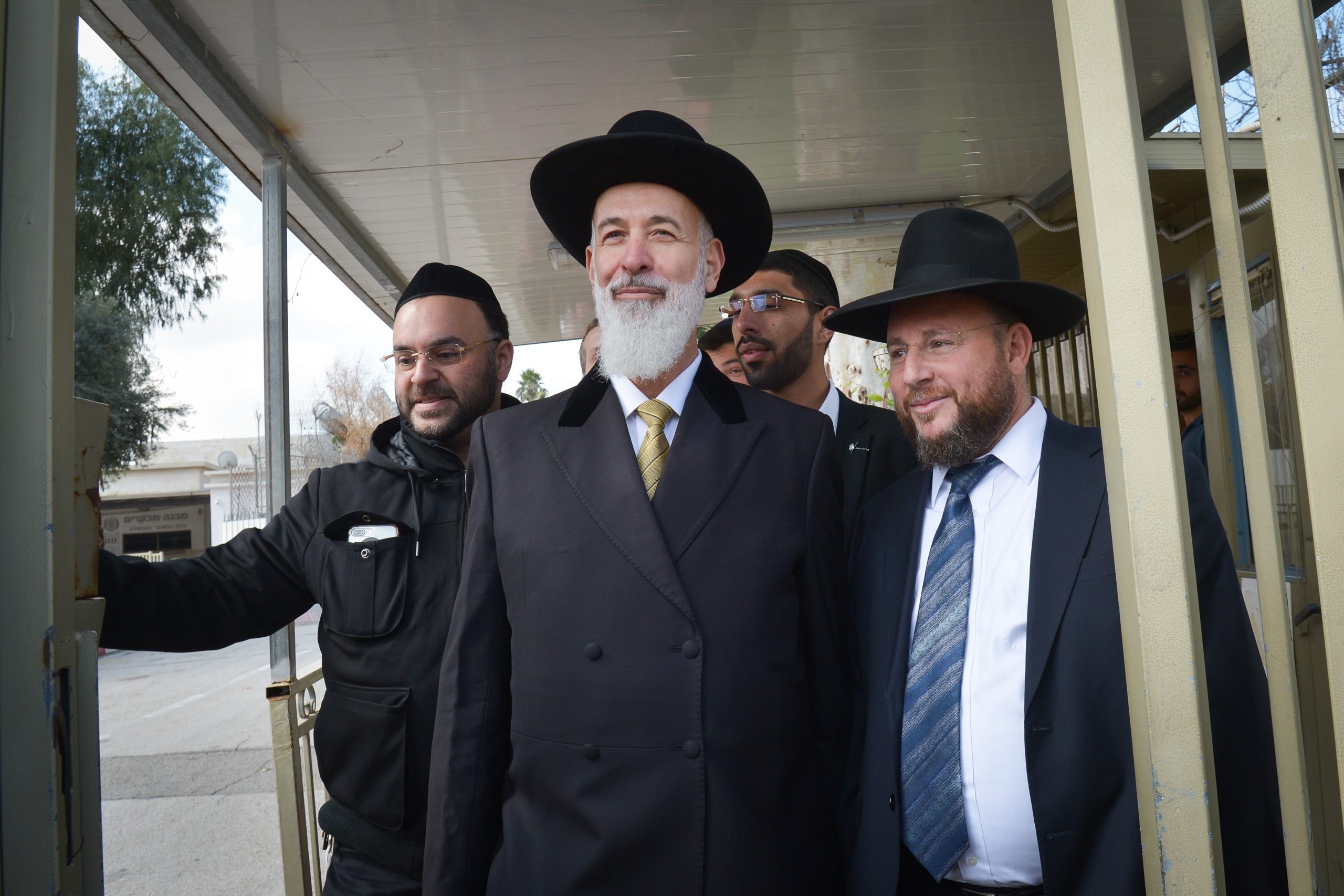 הרב הראשי לשעבר יונה מצגר השתחרר מהכלא